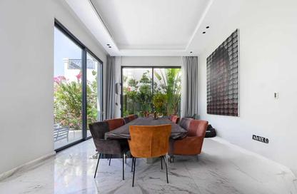 Villa - 6 Bedrooms - 7 Bathrooms for rent in District 5 - Jumeirah Park - Dubai