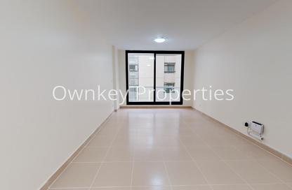 Apartment - Studio - 1 Bathroom for rent in Golden Sands 6 - Al Mankhool - Bur Dubai - Dubai