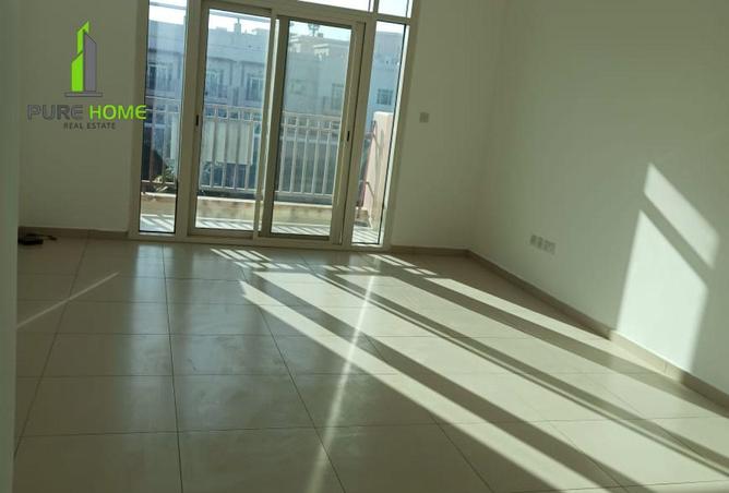 57390716 - Property Image 3