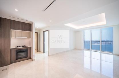 Apartment - 1 Bedroom - 1 Bathroom for sale in Palace Beach Residence Tower 1 - Palace Beach Residence - EMAAR Beachfront - Dubai Harbour - Dubai
