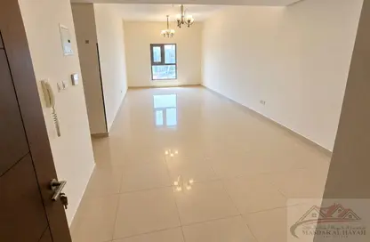 Apartment - 2 Bedrooms - 3 Bathrooms for rent in Muwaileh 29 Building - Muwaileh - Sharjah