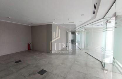 Office Space - Studio - 1 Bathroom for rent in The Regal Tower - Business Bay - Dubai