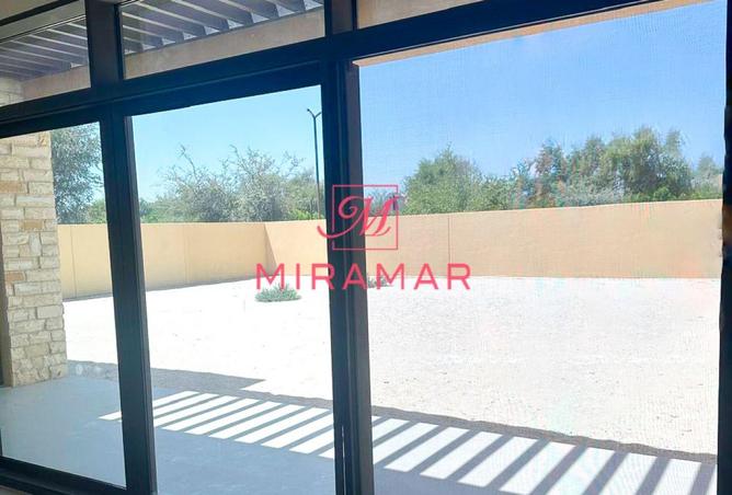 67451086 - Property Image 3