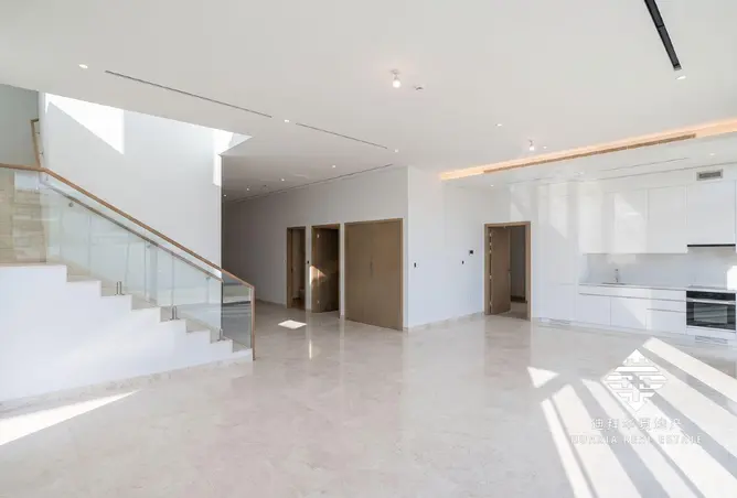 166077103 - Property Image 3