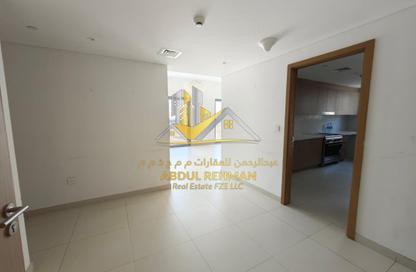 Apartment - 3 Bedrooms - 4 Bathrooms for rent in Al Noor Tower - Al Majaz 3 - Al Majaz - Sharjah