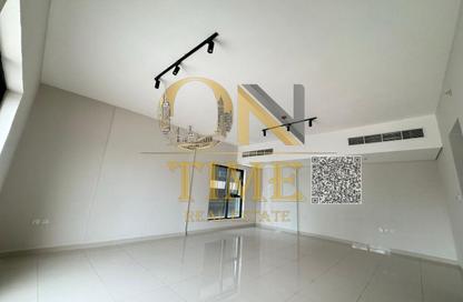 Apartment - 3 Bedrooms - 3 Bathrooms for rent in Al Rashidiya Towers - Al Rashidiya - Ajman Downtown - Ajman