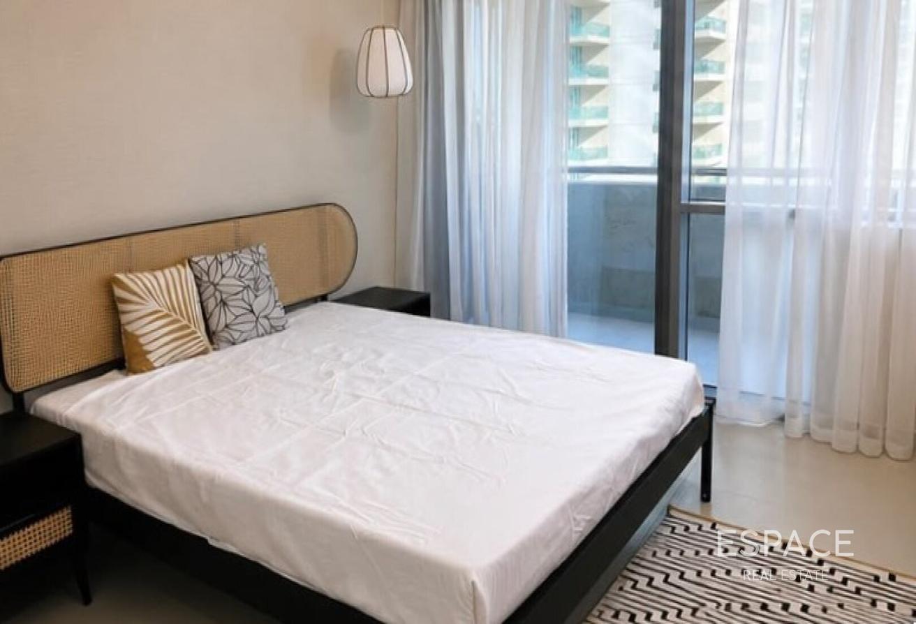 Luxury 2 Bedrooms | Furnished | Upgraded photo 7
