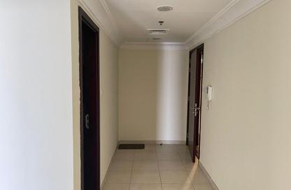 Apartment - 1 - 2 for rent in Lake Shore Tower - JLT Cluster Y - Jumeirah Lake Towers - Dubai Apartment - 1 - 2 for rent in Lake Shore Tower - JLT Cluster Y - Jumeirah Lake Towers - Dubai