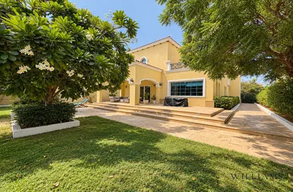 Villa - 4 Bedrooms - 4 Bathrooms for sale in District 4 - Jumeirah Park - Dubai