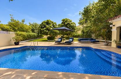 Villa - 4 - 4 for sale in District 4 - Jumeirah Park - Dubai