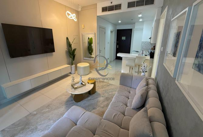 Spacious 1BR | Downtown| Steps from Burj Khalifa & Dubai Mall photo 3