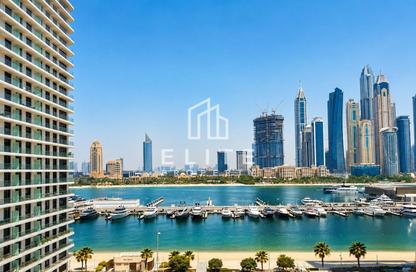 شقة - غرفة نوم - 1 حمام للايجار في جراند بلو تاور 1 - إعمار بيتشفرونت - دبي هاربور - دبي