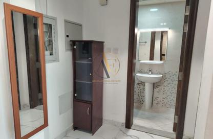 Apartment - 2 Bedrooms - 3 Bathrooms for sale in Oasis Tower - Al Rashidiya 1 - Al Rashidiya - Ajman