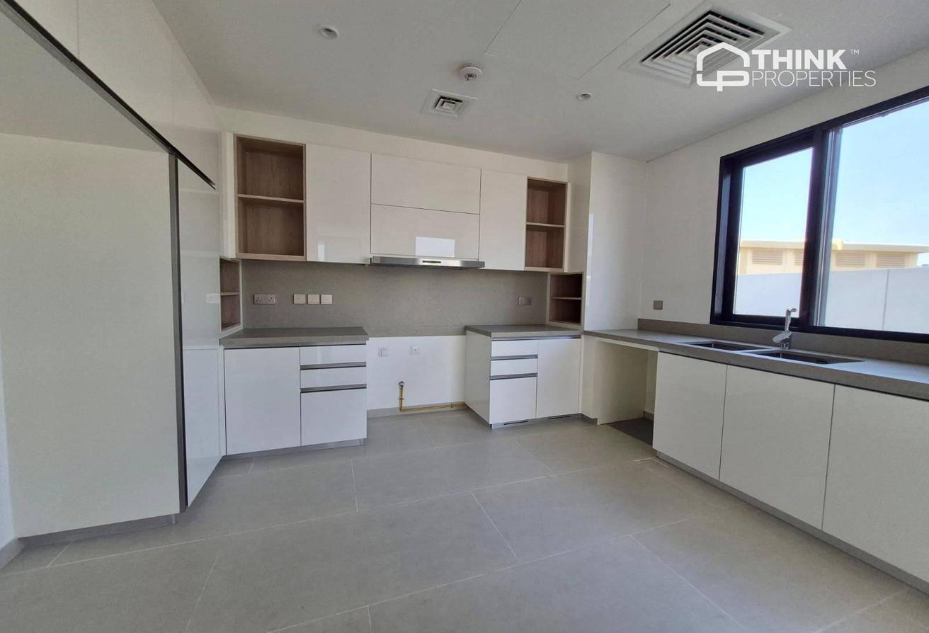 Vacant | 4 Beds + Maid | Close to Amenities photo 8