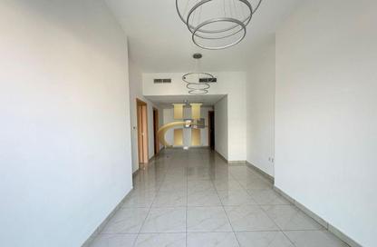 Apartment - 1 Bedroom - 2 Bathrooms for rent in The Square Tower - District 13 - Jumeirah Village Circle - Dubai