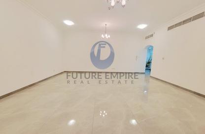 Apartment - 2 Bedrooms - 4 Bathrooms for rent in Oud Metha - Bur Dubai - Dubai