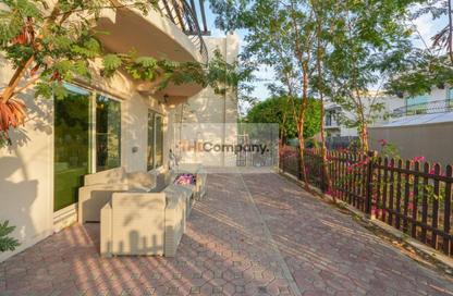 Villa - 4 Bedrooms - 6 Bathrooms for rent in Seashore - Rabdan - Abu Dhabi
