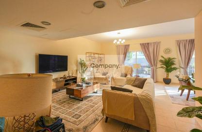 Villa - 4 Bedrooms - 6 Bathrooms for rent in Seashore - Rabdan - Abu Dhabi
