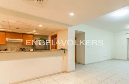 شقة - غرفة نوم - 1 حمام للايجار في الظفرة 4 - الظفرة - جرينز - دبي شقة - غرفة نوم - 1 حمام للايجار في الظفرة 4 - الظفرة - جرينز - دبي