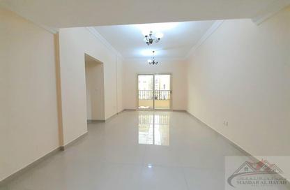 Apartment - 2 Bedrooms - 2 Bathrooms for rent in Muwaileh 29 Building - Muwaileh - Sharjah