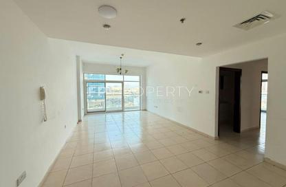 Apartment - 2 Bedrooms - 2 Bathrooms for rent in Royal Residence 2 - Royal Residence - Dubai Sports City - Dubai