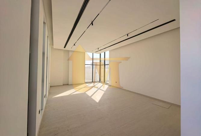 57368703 - Property Image 2