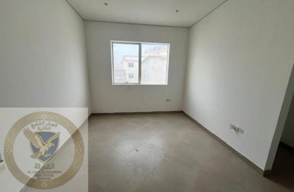 Apartment - 1 Bedroom - 2 Bathrooms for rent in Al Qulaya'ah - Al Sharq - Sharjah