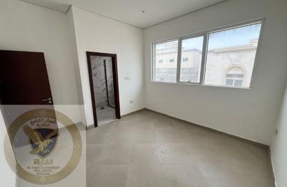 Apartment - 1 Bedroom - 2 Bathrooms for rent in Al Qulaya'ah - Al Sharq - Sharjah