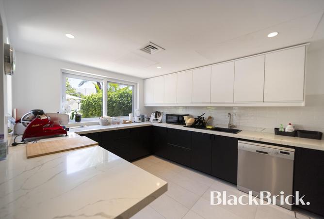 79418651 - Property Image 2