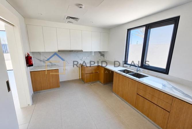 111404176 - Property Image 3