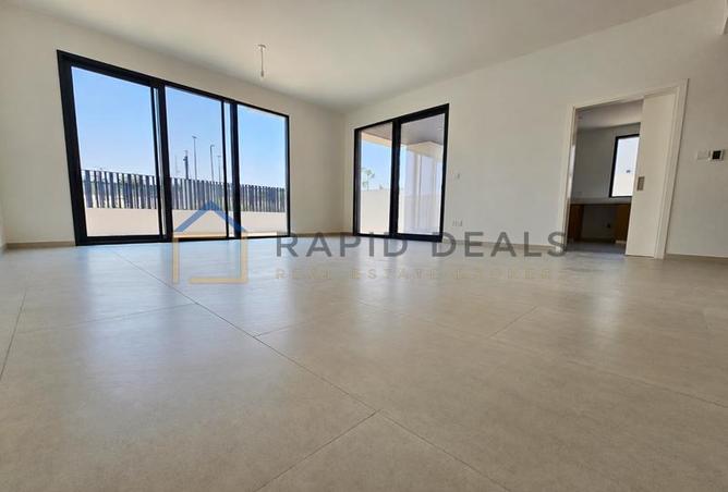 111404176 - Property Image 2