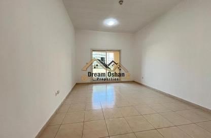 Apartment - 2 Bedrooms - 3 Bathrooms for rent in Hessa Home Building - Oud Metha - Bur Dubai - Dubai