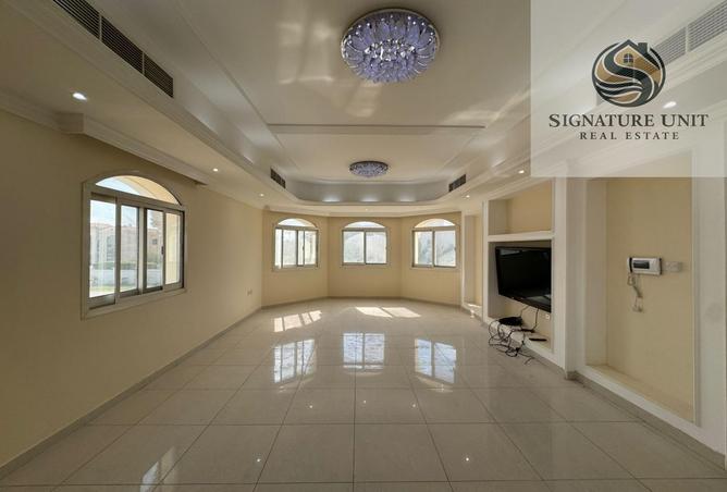 57798675 - Property Image 3