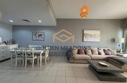 شقة - غرفة نوم - 1 حمام للايجار في الثيال 1 - الثيال - جرينز - دبي