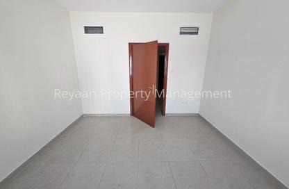 Apartment - 2 - 3 for rent in Dar Al Majaz - Jamal Abdul Nasser Street - Al Majaz - Sharjah Apartment - 2 - 3 for rent in Dar Al Majaz - Jamal Abdul Nasser Street - Al Majaz - Sharjah