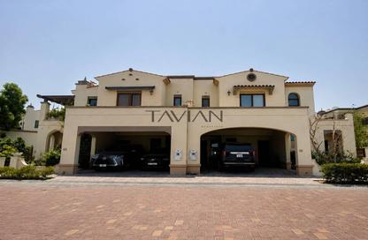 Villa - 4 Bedrooms - 5 Bathrooms for rent in Mushrif Village - Mirdif - Dubai