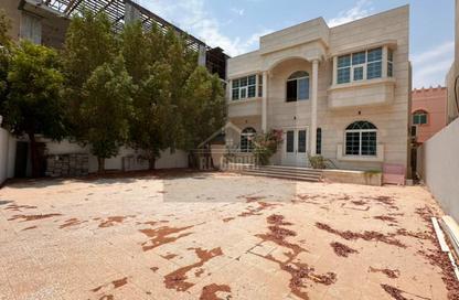Villa - 5 Bedrooms - 5 Bathrooms for sale in Al Mowaihat 1 - Al Mowaihat - Ajman