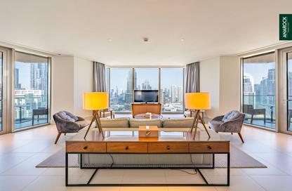 Apartment - 3 - 4 for rent in Vida Residence Downtown - Downtown Dubai - Dubai