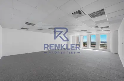 مكتب - استوديو - 1 حمام للايجار في برج تشرشل للأعمال - أبراج تشرشل - الخليج التجاري - دبي