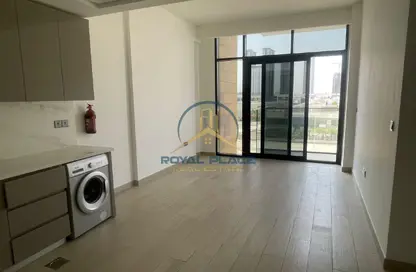 Apartment - 2 Bedrooms - 2 Bathrooms for rent in Azizi Riviera 22 - AZIZI Riviera - Meydan One - Meydan - Dubai