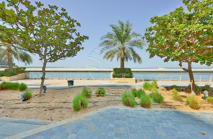 Apartment - 3 Bedrooms - 4 Bathrooms for rent in Lamar Residences - Al Seef - Al Raha Beach - Abu Dhabi