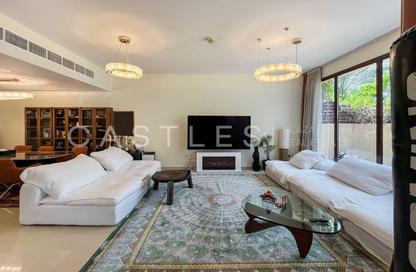 Villa - 4 Bedrooms - 4 Bathrooms for rent in Jumeirah Islands Townhouses - Jumeirah Islands - Dubai