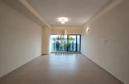 Apartment - 3 Bedrooms - 4 Bathrooms for rent in Al Muraqqabat - Deira - Dubai Apartment - 3 Bedrooms - 4 Bathrooms for rent in Al Muraqqabat - Deira - Dubai