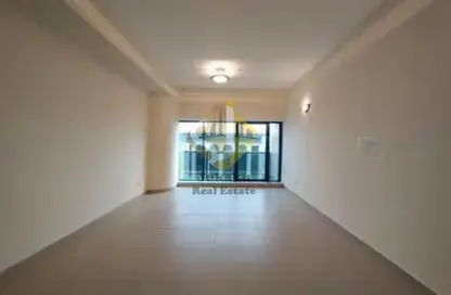 Apartment - 3 Bedrooms - 4 Bathrooms for rent in Al Muraqqabat - Deira - Dubai Apartment - 3 Bedrooms - 4 Bathrooms for rent in Al Muraqqabat - Deira - Dubai