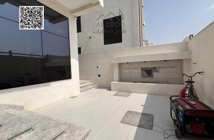 Villa - 5 Bedrooms - 7 Bathrooms for sale in Al Yasmeen 1 - Al Yasmeen - Ajman