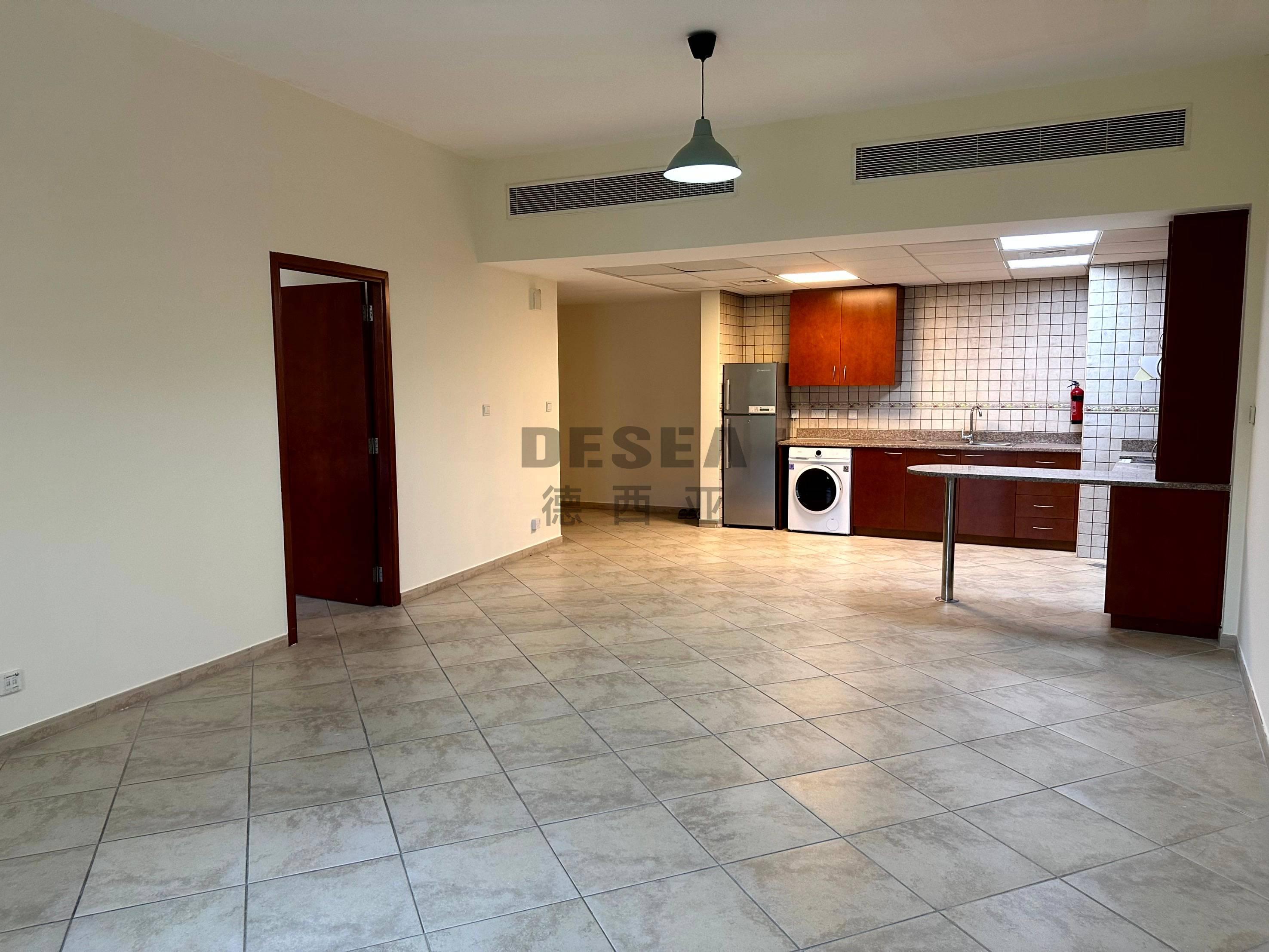 Community View |Vacant  |Big Layout
