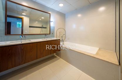 Apartment - 1 Bedroom - 2 Bathrooms for rent in Oceana Atlantic - Oceana - Palm Jumeirah - Dubai