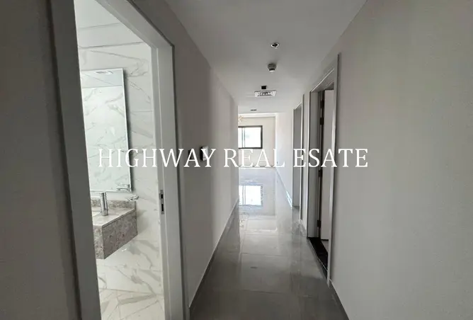 148621624 - Property Image 3