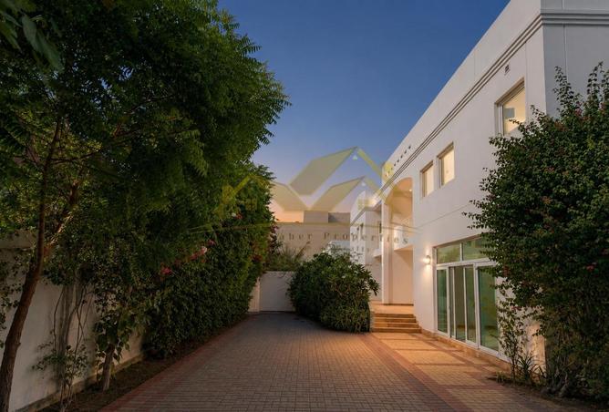 123846990 - Property Image 2