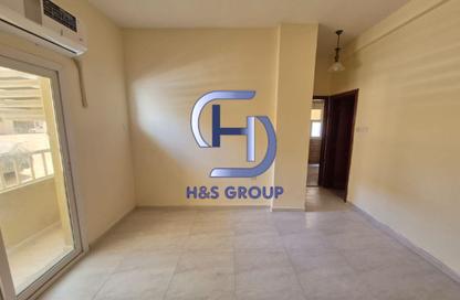 Apartment - 1 Bedroom - 1 Bathroom for rent in Muwailih Building - Muwaileh - Sharjah